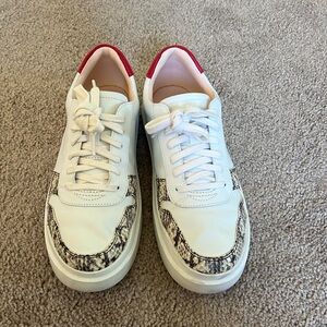 Cole haan 9.5 sneaker with snake print trim
